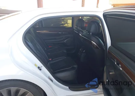 2018 Genesis G90 3.3T Premium из США, поврежденный, VIN KMHG34JA0JU044932